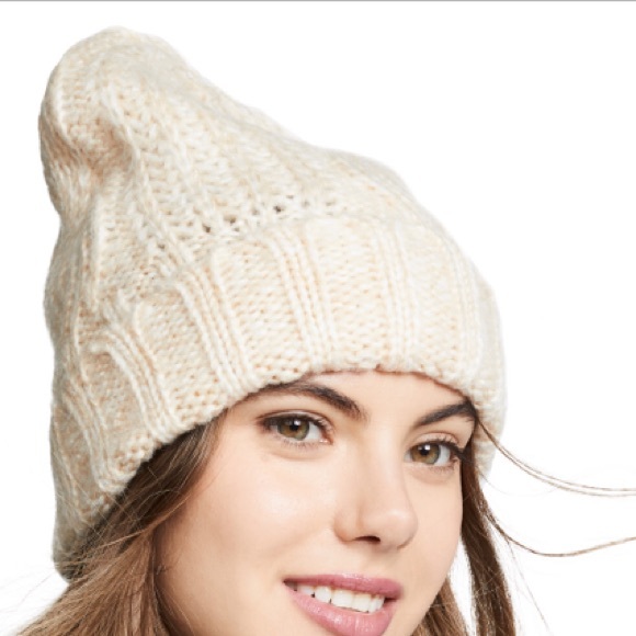 Free People Accessories - NWT Free People Ivory Beanie Free People Accessories - NWT Free People Ivory Beanie